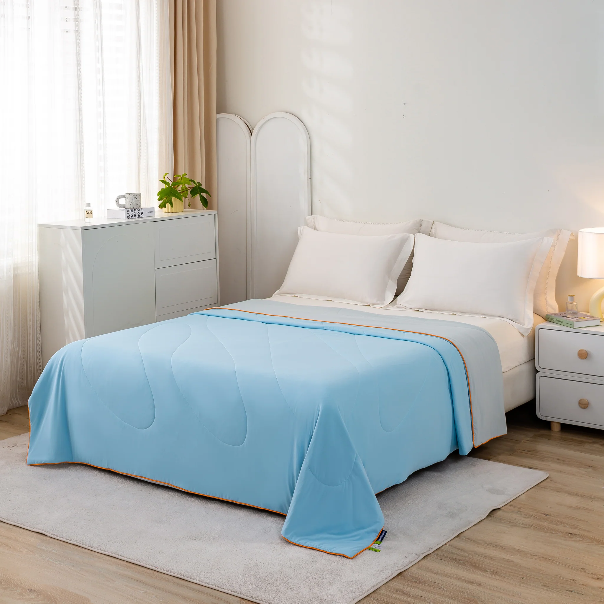 FrostChill™ Cooling Comforter - Image 3