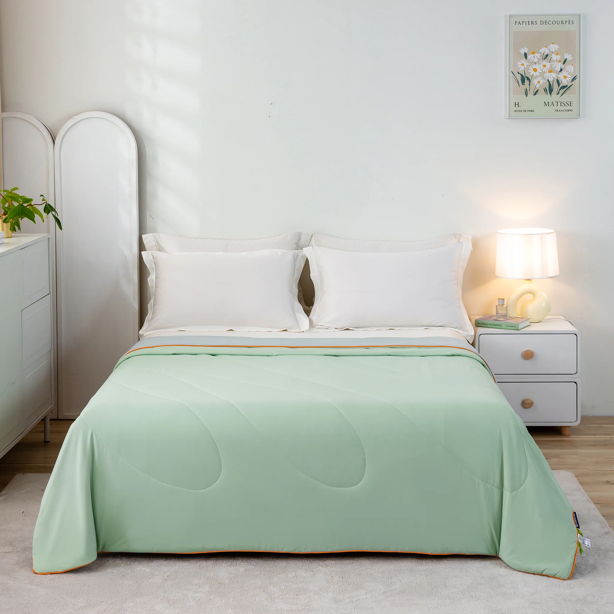 FrostChill™ Cooling Comforter - Image 9